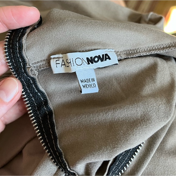 FASHION NOVA Jumpsuit - Picture 5 of 5